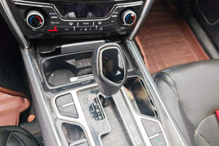 Used Geely Auto Emgrand GT 2015 1.8T Premium Model
