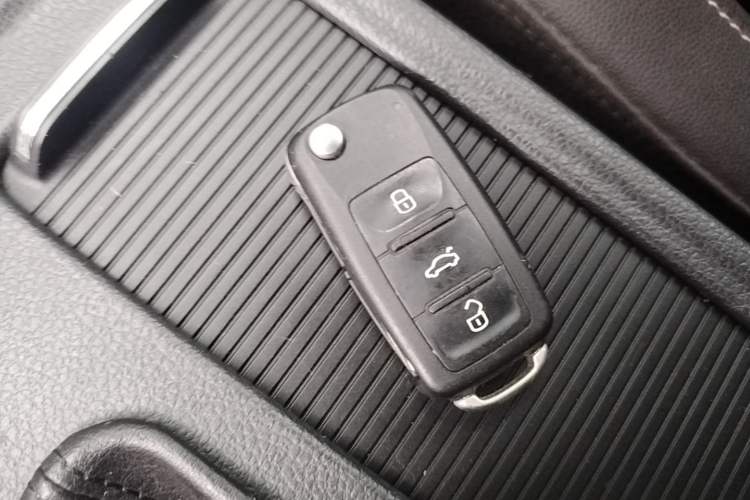 Used Volkswagen Sagitar 2017 230TSI Automatic Comfort Version