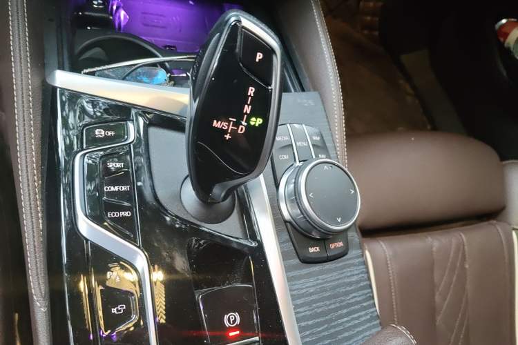 Used BMW 5 Series 2022 Restyled 530Li Luxury Edition M Sport Package