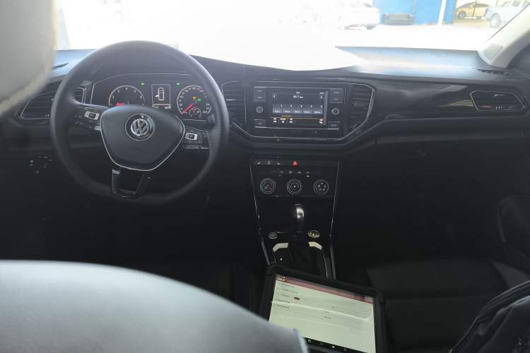 Used Volkswagen T-ROC 2018 280TSI DSG Two-Wheel-Drive Comfort Version China V Standard