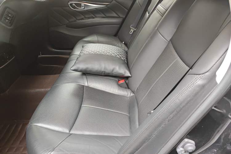 Used Infiniti Q70 2013 Q70L 2.5L Comfort Edition Left Rear Seat