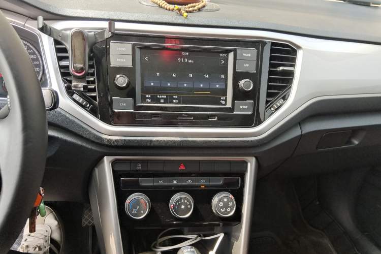 Used Volkswagen T-ROC 2020 230TSI DSG Two-Wheel Drive Advanced Version
