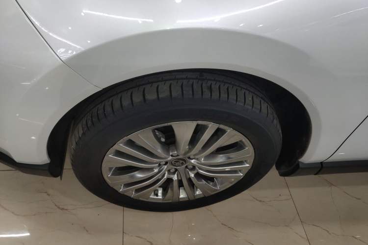 Used Toyota Harrier 2022 2.0L CVT Two-Wheel Drive Deluxe Edition