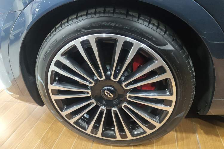 Used Hima AITO M9 2024 Range-Extended Ultra Version 42 kWh 6-Seater Model
