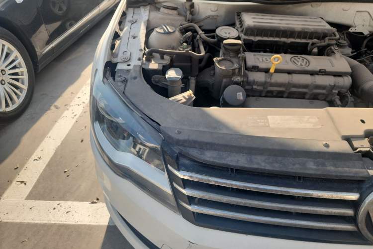 Used Volkswagen Bora 2014 1.6L Manual Fashion Edition Exterior 6