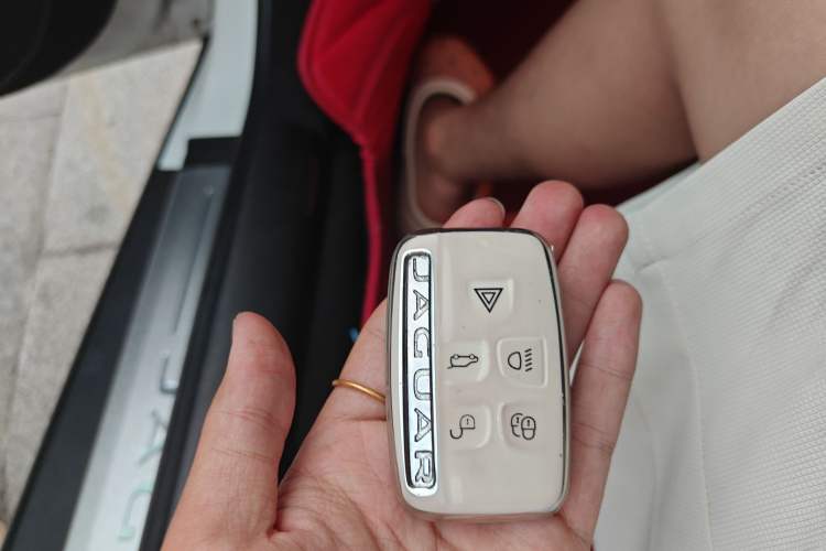 Used Jaguar F-TYPE 2015 3.0 SC Hardtop Version
