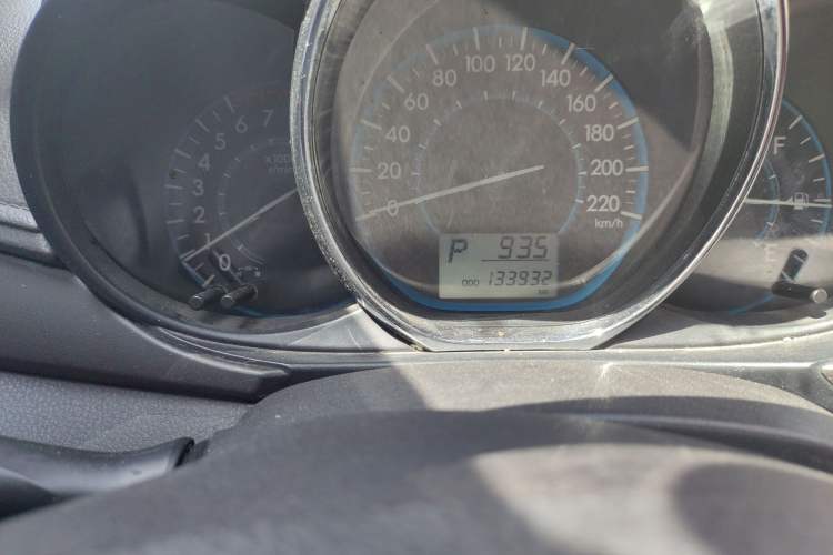 Used Toyota Vios 2014 1.5L Automatic ZhiZhen Edition Odometer Close Up