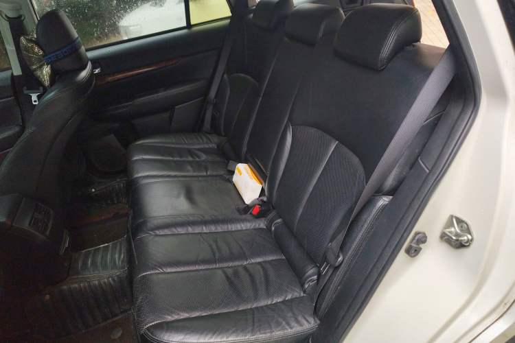 Used Subaru Outback 2011 2.5i Luxury Navigation Edition