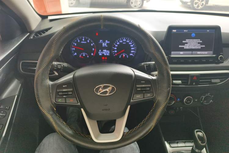 Used Hyundai Celesta 2017 1.6L Automatic Enjoyment Version GLS