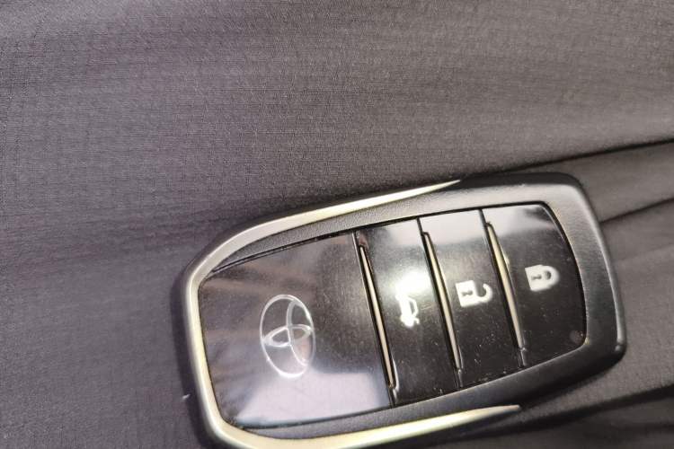 Used Toyota Corolla 2018 1.2T S-CVT GL Smart Enjoyment Version Vehicle Key