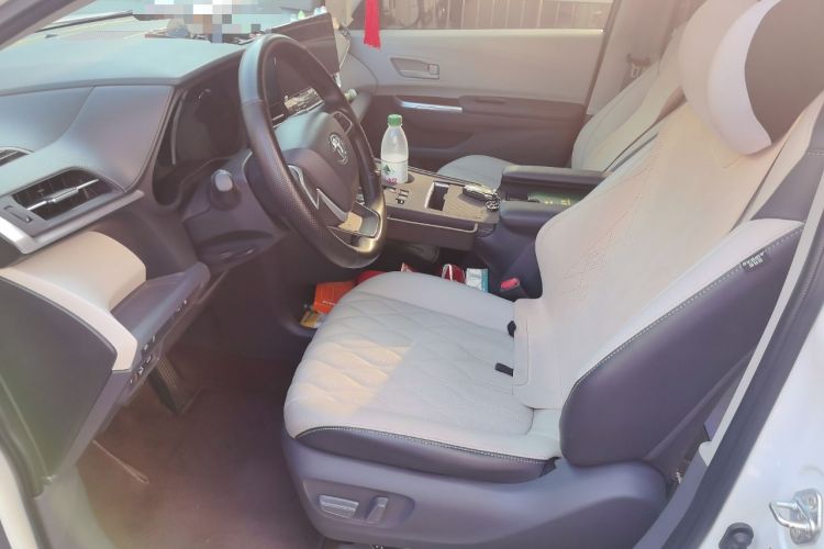 Used Toyota SIENNA 2023 2.5L Hybrid Comfort Edition