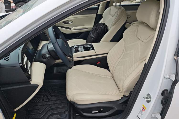 Used BYD Qin L 2024 DM-i 120KM Excellence Model Left Front Seat