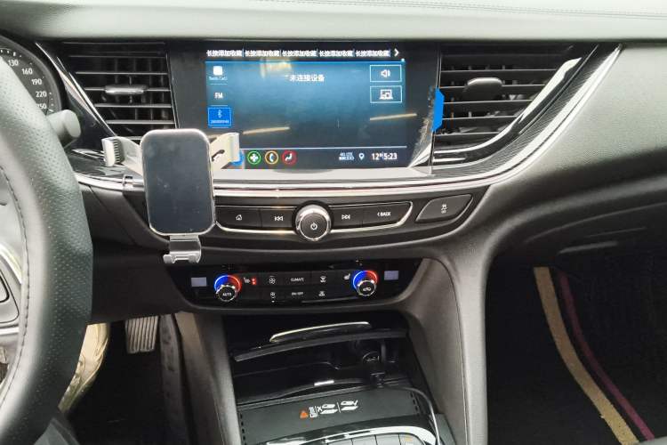 Used Buick Regal 2024 25T Deluxe Edition