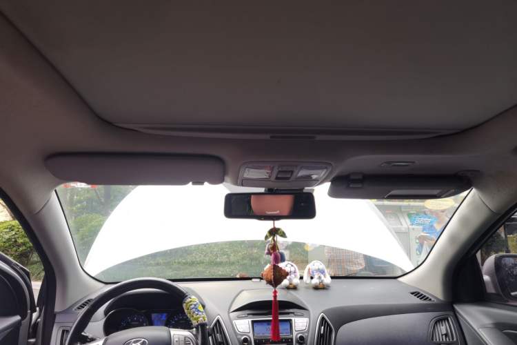 Used Hyundai ix35 2010 2.0L Automatic Two-Wheel Drive Elite Edition GLS
