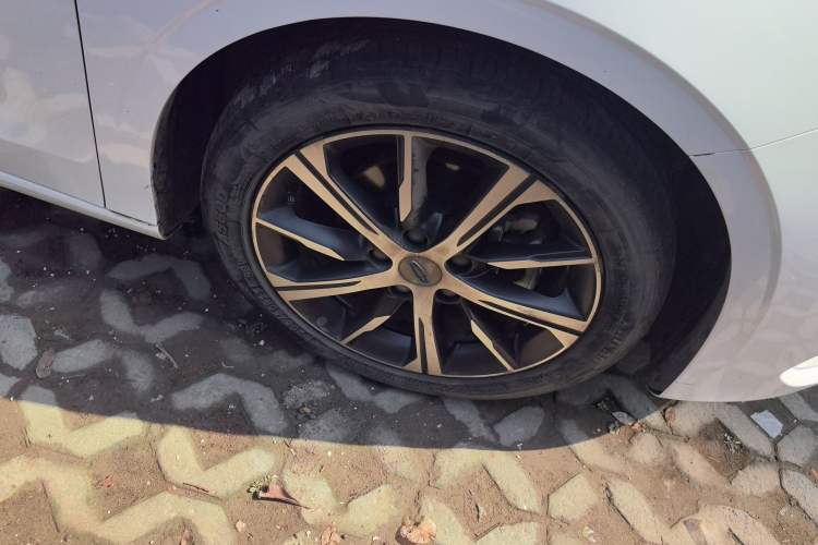 Used Geely Auto Emgrand 2022 4th Generation 1.5L CVT Luxury Model
