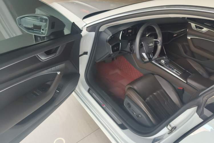 Used Audi A7L 2022 55 TFSI quattro S-line Zhiyuan Crystal Flow Package