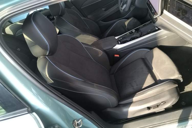 Used Volkswagen Passat 2025 Pro 380TSI Starry Dragon Luxury Edition