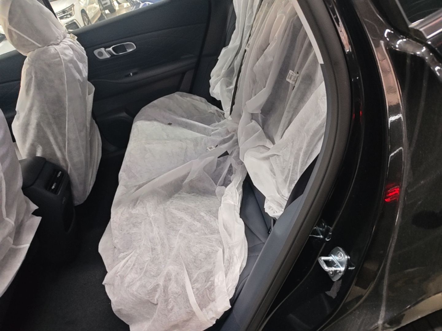 Geely Galaxy Xingjian 7 EM-i 2026 Model 135km Smart Navigation Version — снимка 20