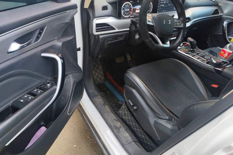 Used Bestune T77 2023 1.5T Automatic Luxury Model
