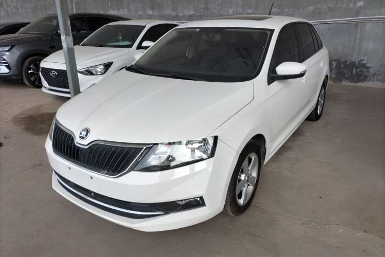 Used Skoda Rapid Spaceback 2018 1.6L Automatic Comfort Edition