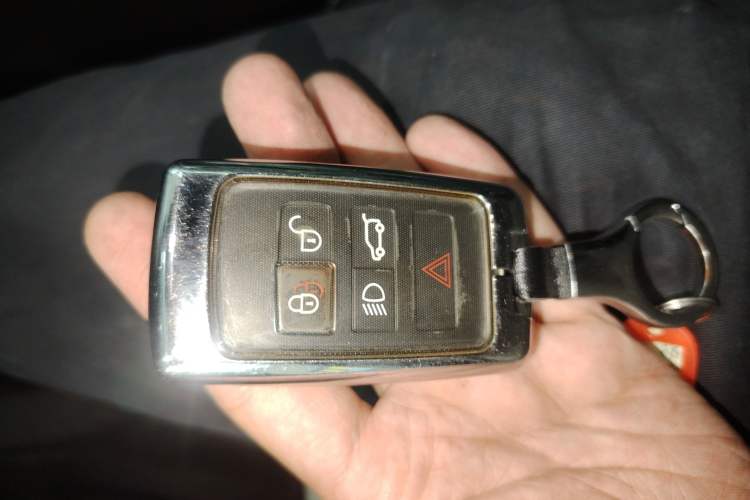 Used Land Rover Discovery Sport 2022 Revised Version 2 249 PS R-Dynamic SE Performance Tech Edition 5 Seats
