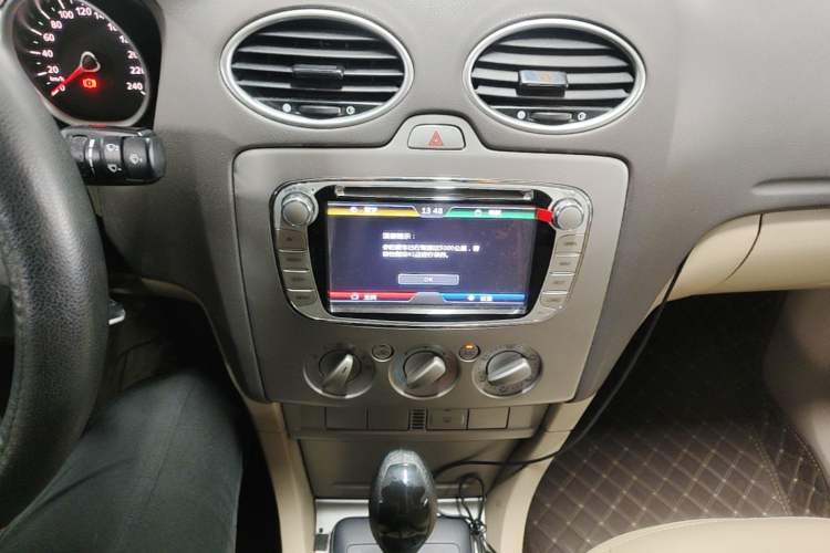 Used Ford Focus 2013 Sedan Classic 1.8L Automatic Base Model
