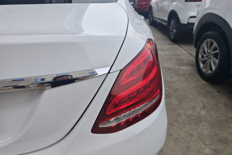 Used Mercedes-Benz C-Class 2018 C 180 L Fashion Edition Sport Version
