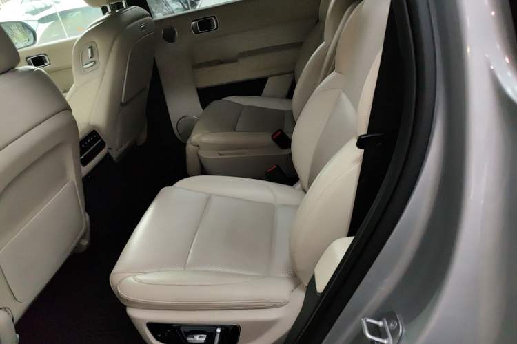 Used Li Auto L9 2022 Max model
