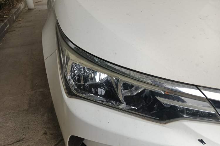 Used Toyota Corolla 2017 Revised Version 1.2T S-CVT GL Right Front Headlight