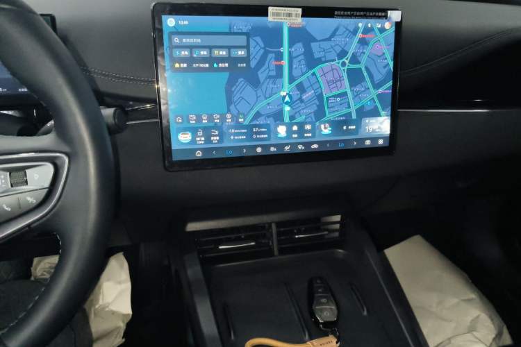 Used BYD Seal 06 New Energy 2025 DM-i Smart Drive 80KM Luxury Model Audio And AC Panel