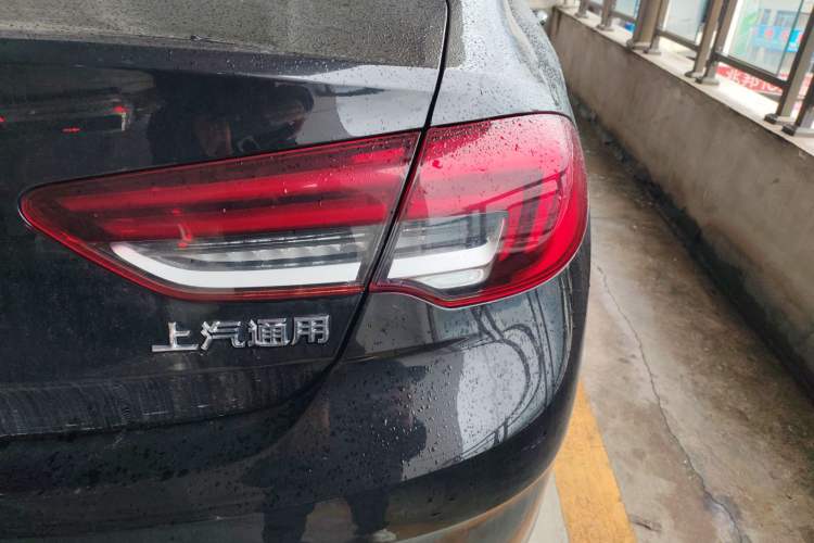 Used Buick Regal 2021 552T Elite Edition Right Rear Taillight