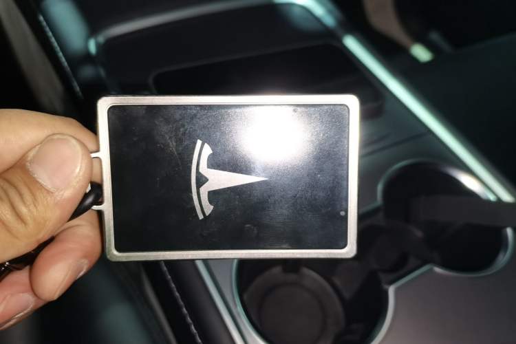 Used Tesla Model Y 2023 Rear-Wheel-Drive Version Vehicle Key
