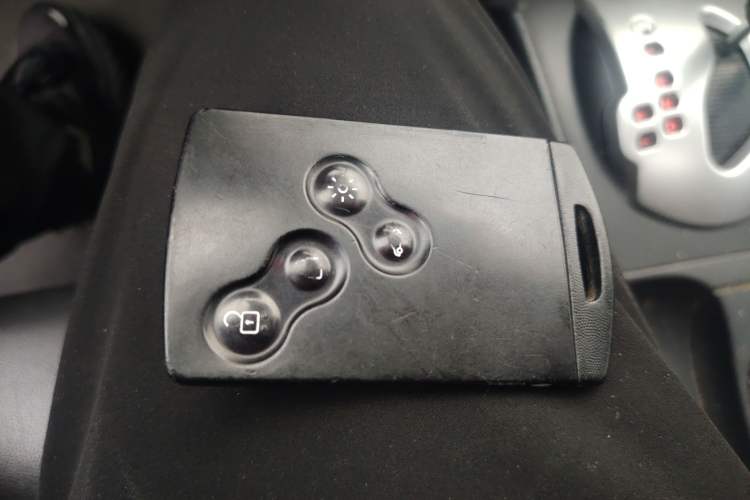 Used Renault Koleos 2014 Revised Version 2.0L Two-Wheel Drive Fashion Edition