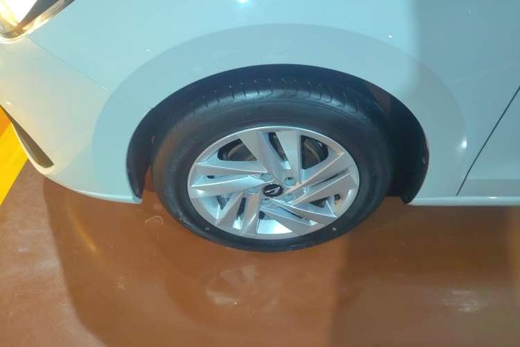 Used Jetta VA3 2019 1.5L Automatic Enjoyment Edition Left Front Wheel Hub