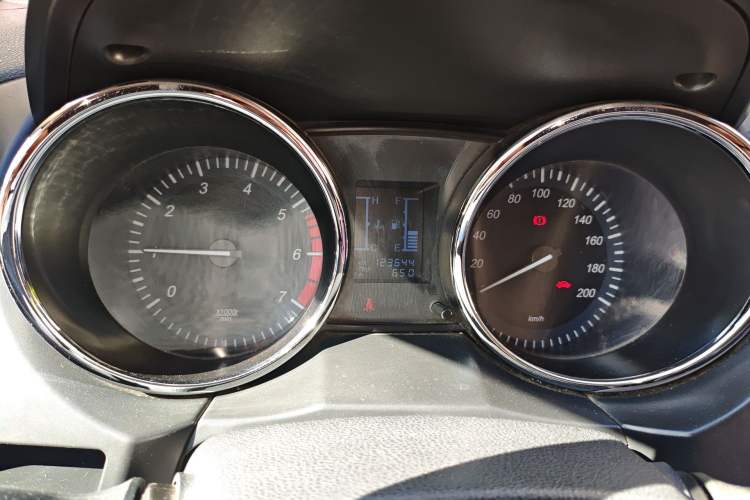 Used HYOSOW S2 2014 1.5L Manual Comfort Version China IV Emission Standard
