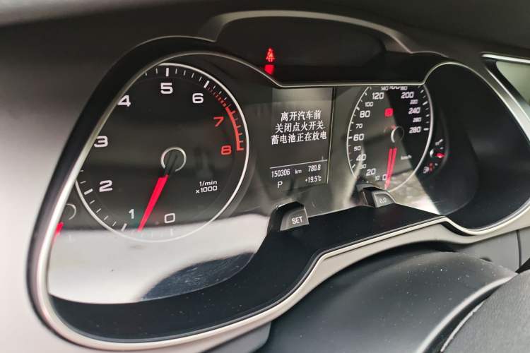 Used Audi A4L 2013 35 TFSI Automatic Technology Edition Instrument Cluster