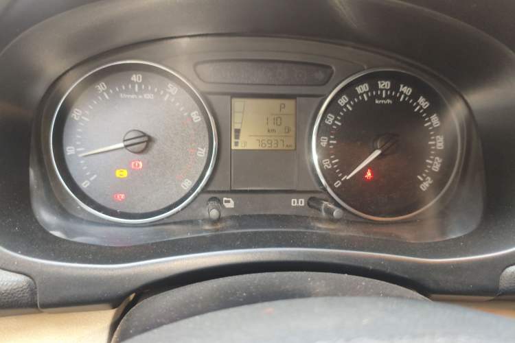 Used Skoda Fabia 2012 1.6L Scout Instrument Cluster