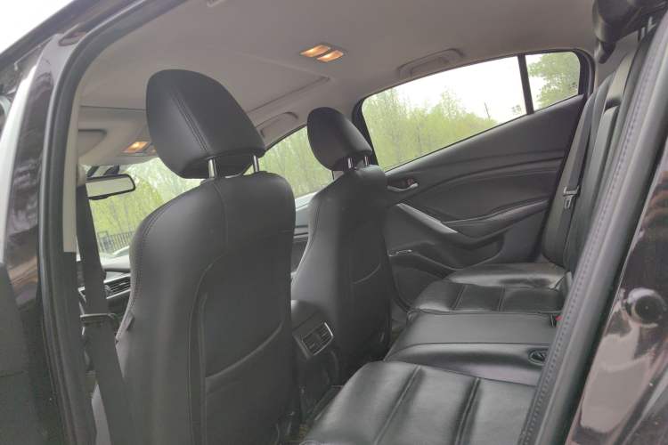 Used Mazda Atenza 2018 2.0L Blue Sky Luxury Edition China V Standard Left Rear Seat