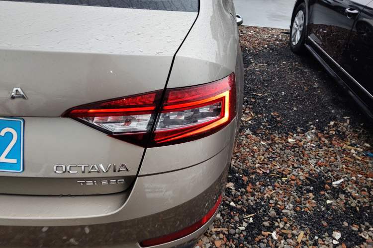 Used Skoda Octavia 2020 TSI280 DSG SmartDrive Luxury Edition