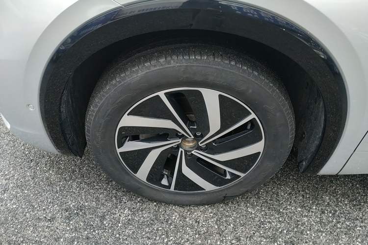 Used Volkswagen Viloran 2024 330TSI Luxury Edition
