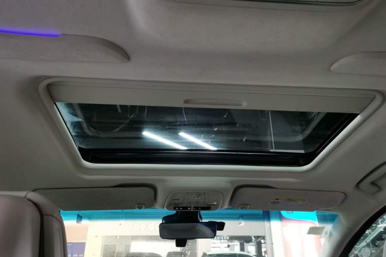 Used Buick GL8 2022 Avenir Aivia 7-Seater Deluxe Edition