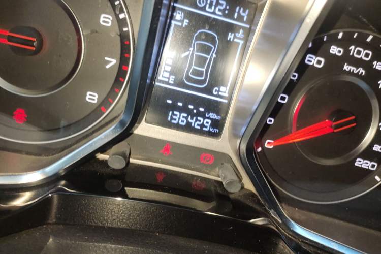 Used Zotye Domy X5 2015 1.5T Manual Luxury Version China IV Standard
