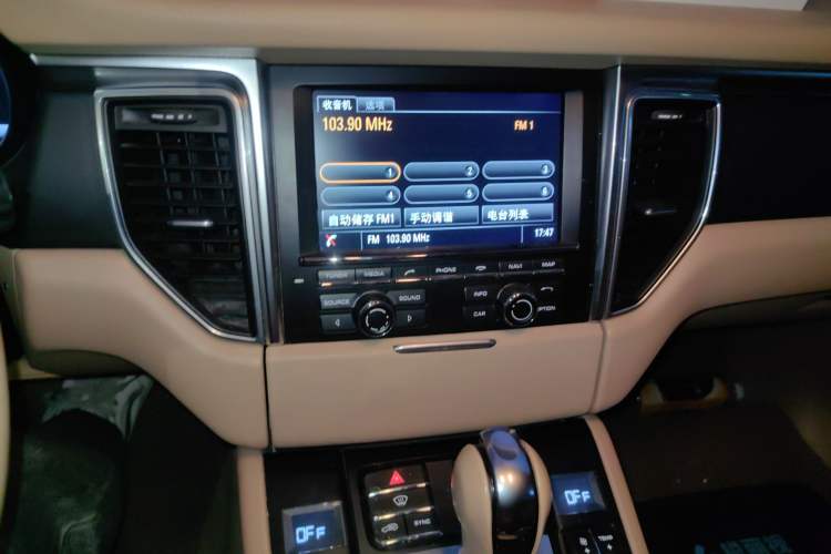 Used Porsche Macan 2016 Macan 2.0T Audio And AC Panel