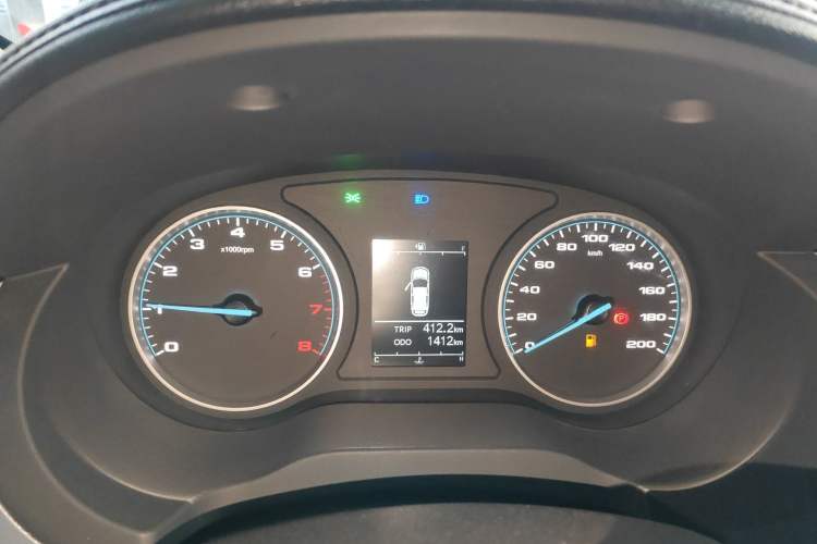 Used JAC Refine M3 2025 PLUS 1.8L Manual Smart Connect Version 7/8 Seats
