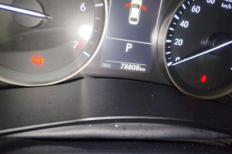 Used Lexus ES 2015 200 Elite Edition Odometer Close Up