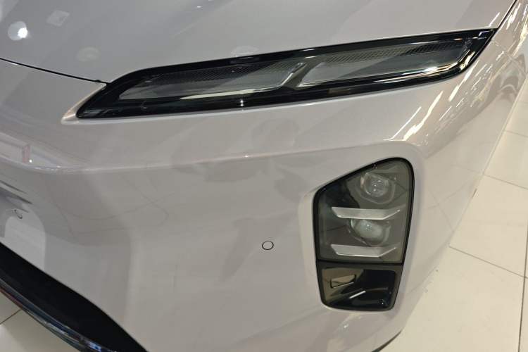 Used Nio ET5 2025 75 kWh Left Front Headlight