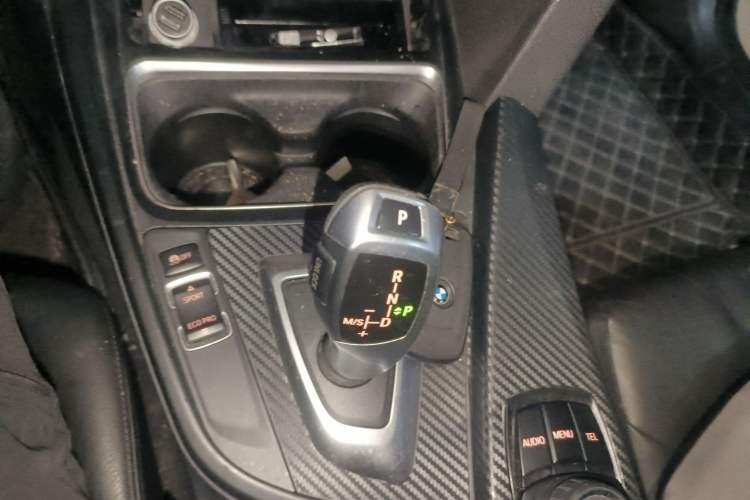 Used BMW 3 Series GT 2013 320i Leading Model
