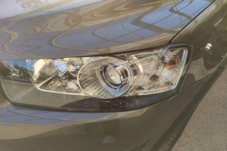 Used Chevrolet Captiva 2015 2.4L 4x4 Flagship Edition 7-Seater
