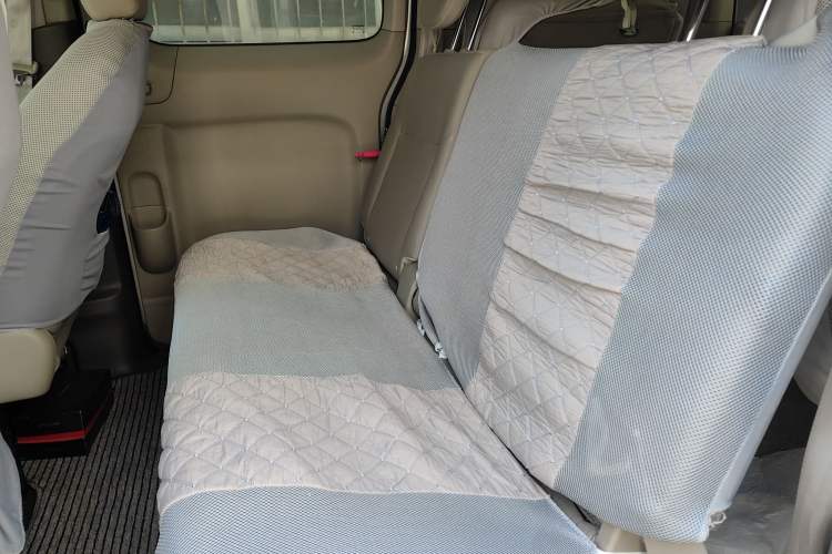 Used Nissan NV200 2018 1.6L CVT Luxury Model Interior 4