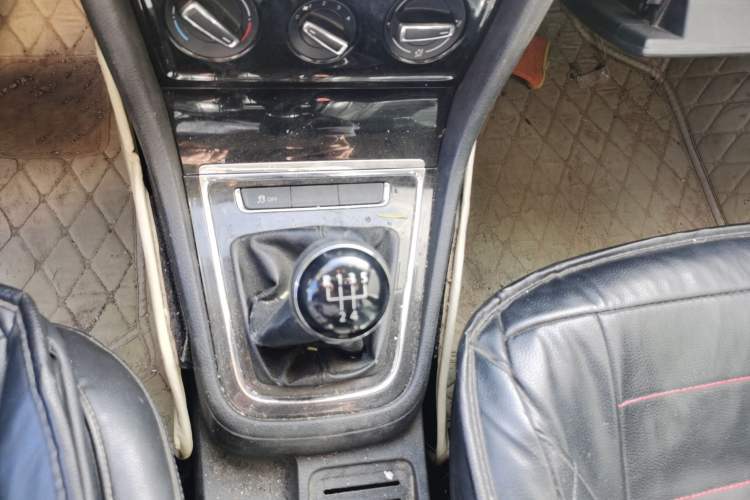 Used Volkswagen Bora 2013 1.6L Manual Comfort Model